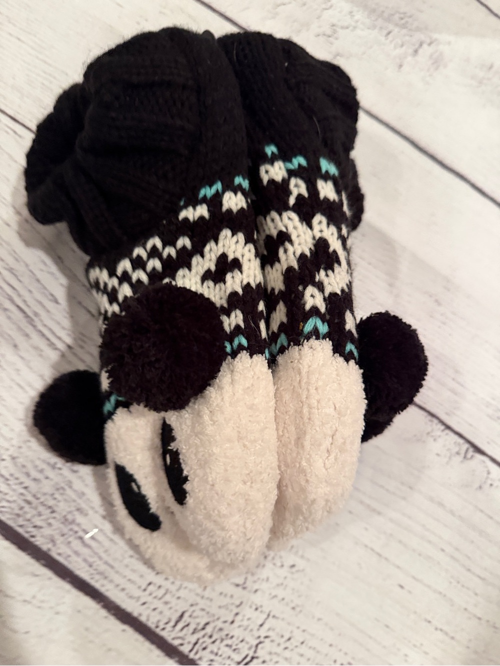 Fuzzy Babba Slipper Socks NWT